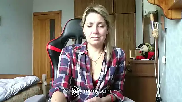 Snapshot of IrinaB1 chatting on 29, 1, 2025 IrinaB1 online show from 29, 1, 2025