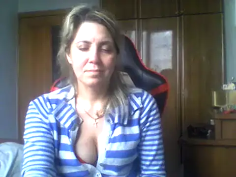 Snapshot of IrinaB1 chatting on 5, 2, 2025 IrinaB1 online show from 5, 2, 2025
