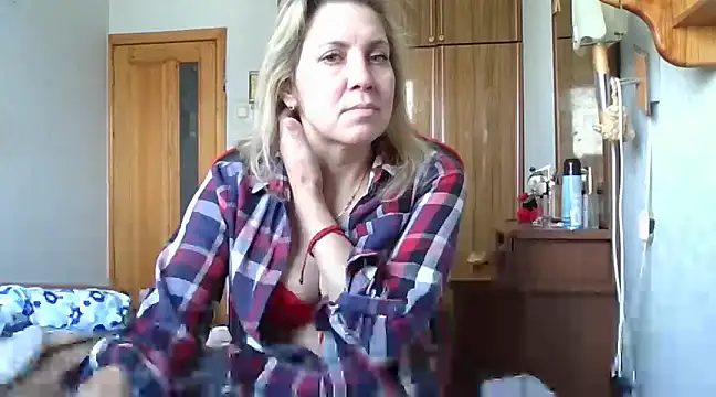 Snapshot of IrinaB1 chatting on 20, 2, 2025 IrinaB1 online show from 20, 2, 2025