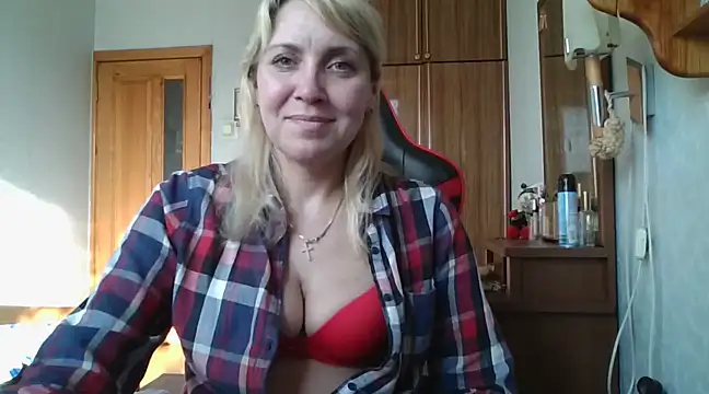 Snapshot of IrinaB1 chatting on 23, 2, 2025 IrinaB1 online show from 23, 2, 2025