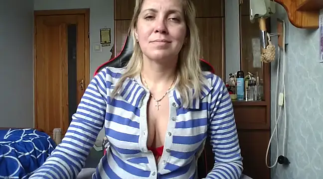 Snapshot of IrinaB1 chatting on 2, 3, 2025 IrinaB1 online show from 2, 3, 2025
