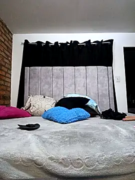 valenthottie online show from 12, 6, 2026