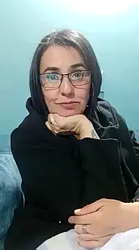IsisBlake online show from 10, 1, 2025