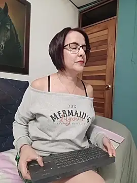 IsisBlake online show from 28, 4, 2026