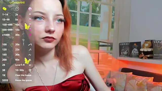 pretty little thing online show from 14, 3, 2025