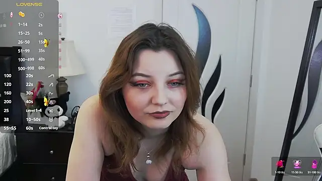 pretty little thing online show from 6, 4, 2026