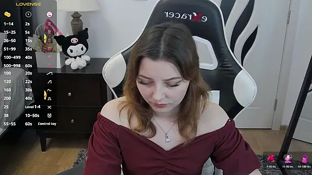 pretty little thing online show from 14, 5, 2026