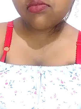 Snapshot of Sexy--queen1 chatting on 18, 12, 2025 Sexy--queen1 online show from 18, 12, 2025