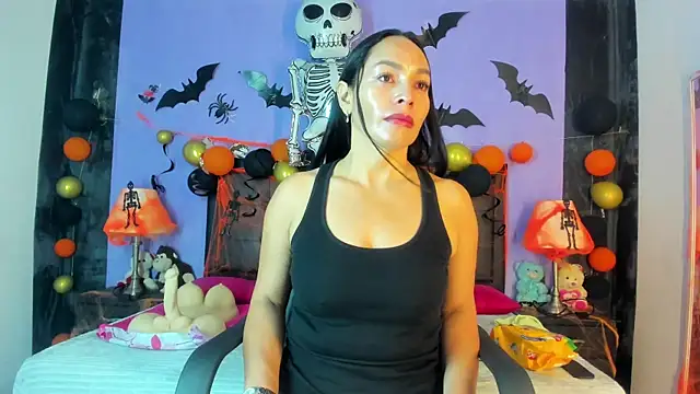 MaduraLuciana online show from 21, 10, 2025