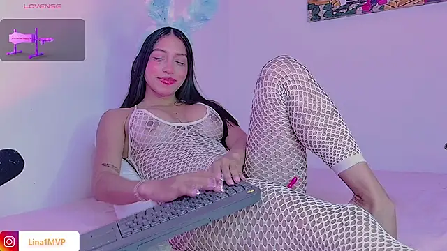 Snapshot of LinayAndValenMVP chatting on 27, 3, 2026 LinayAndValenMVP online show from 27, 3, 2026