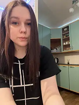 Snapshot of Marylallka5 chatting on 8, 1, 2025 Marylallka5 online show from 8, 1, 2025