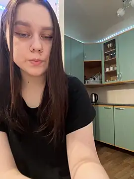 Snapshot of Marylallka5 chatting on 4, 2, 2025 Marylallka5 online show from 4, 2, 2025