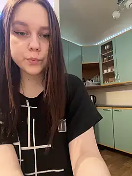 Snapshot of Marylallka5 chatting on 3, 3, 2025 Marylallka5 online show from 3, 3, 2025