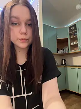 Snapshot of Marylallka5 chatting on 4, 3, 2025 Marylallka5 online show from 4, 3, 2025