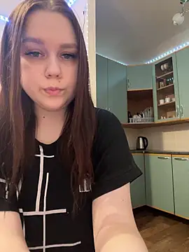 Snapshot of Marylallka5 chatting on 8, 3, 2025 Marylallka5 online show from 8, 3, 2025