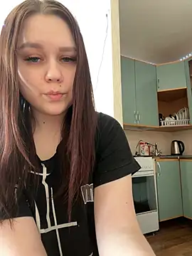 Snapshot of Marylallka5 chatting on 14, 3, 2025 Marylallka5 online show from 14, 3, 2025