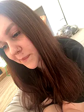 Snapshot of Marylallka5 chatting on 10, 9, 2025 Marylallka5 online show from 10, 9, 2025