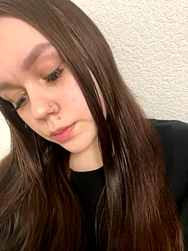 Snapshot of Marylallka5 chatting on 17, 9, 2025 Marylallka5 online show from 17, 9, 2025