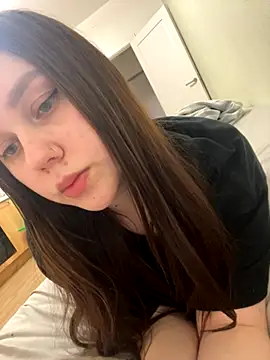 Snapshot of Marylallka5 chatting on 21, 9, 2025 Marylallka5 online show from 21, 9, 2025