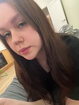 Snapshot of Marylallka5 chatting on 6, 10, 2025 Marylallka5 online show from 6, 10, 2025