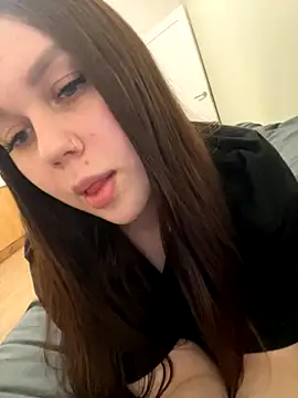 Snapshot of Marylallka5 chatting on 14, 10, 2025 Marylallka5 online show from 14, 10, 2025