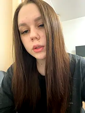 Snapshot of Marylallka5 chatting on 5, 11, 2025 Marylallka5 online show from 5, 11, 2025