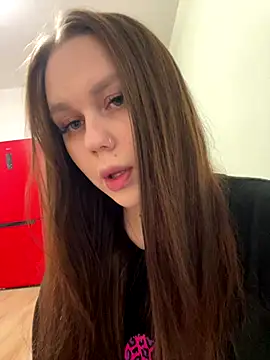 Snapshot of Marylallka5 chatting on 8, 11, 2025 Marylallka5 online show from 8, 11, 2025