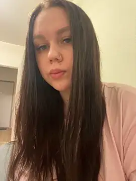 Snapshot of Marylallka5 chatting on 29, 11, 2025 Marylallka5 online show from 29, 11, 2025