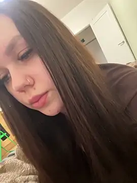 Snapshot of Marylallka5 chatting on 23, 12, 2025 Marylallka5 online show from 23, 12, 2025