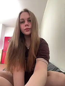 Snapshot of Marylallka5 chatting on 28, 3, 2026 Marylallka5 online show from 28, 3, 2026