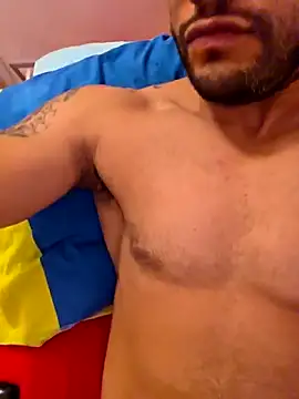 Snapshot of Macholatino8611 chatting on 15, 10, 2025 Macholatino8611 online show from 15, 10, 2025