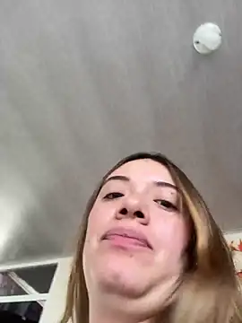 Snapshot of valery_mora chatting on 25, 6, 2026 valery mora online show from 25, 6, 2026