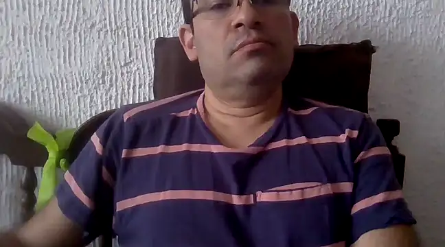 Snapshot of lover_camer chatting on 17, 2, 2025 lover camer online show from 17, 2, 2025