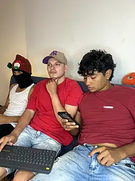  Ottis  online show from 11, 11, 2025