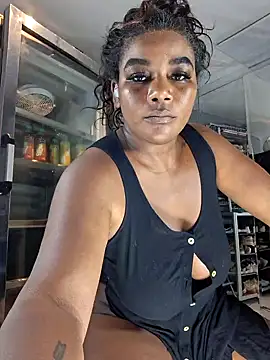 Snapshot of MAREIA_25 chatting on 14, 3, 2025 MAREIA 25 online show from 14, 3, 2025