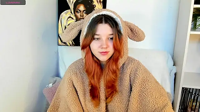 Snapshot of PenelopeOneGrey chatting on 5, 3, 2025 PenelopeOneGrey online show from 5, 3, 2025