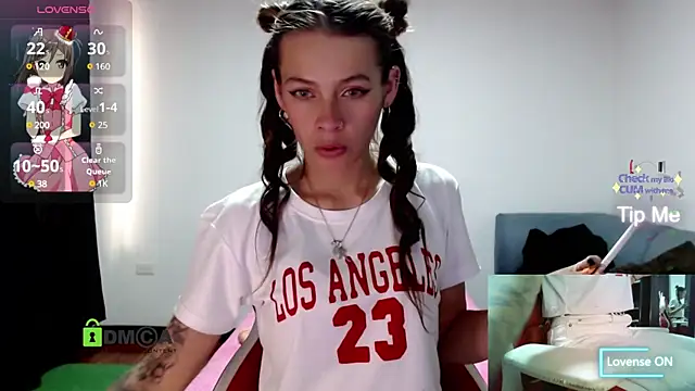 Snapshot of sweetlittlelisa chatting on 9, 3, 2025 sweetlittlelisa online show from 9, 3, 2025