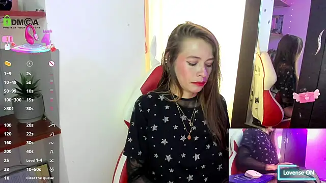 Snapshot of sweetlittlelisa chatting on 15, 11, 2025 sweetlittlelisa online show from 15, 11, 2025