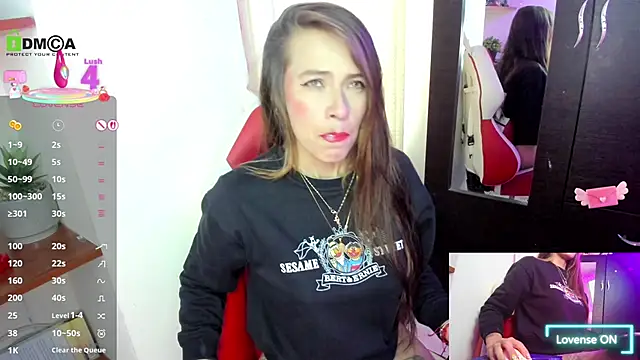 Snapshot of sweetlittlelisa chatting on 16, 11, 2025 sweetlittlelisa online show from 16, 11, 2025