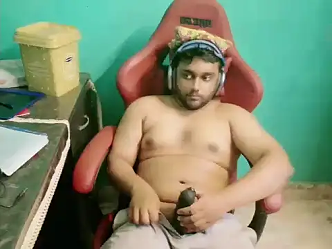 Snapshot of telugu_boy_ chatting on 26, 10, 2025 telugu boy  online show from 26, 10, 2025