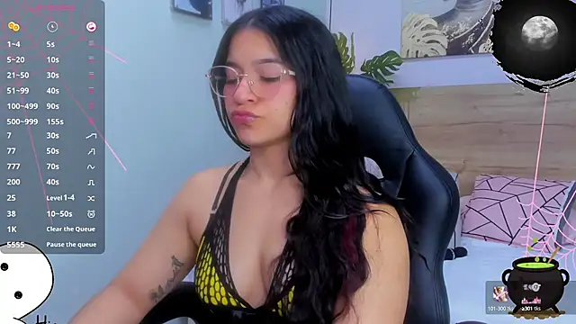 Snapshot of lalytulu99 chatting on 2, 10, 2025 lalytulu99 online show from 2, 10, 2025