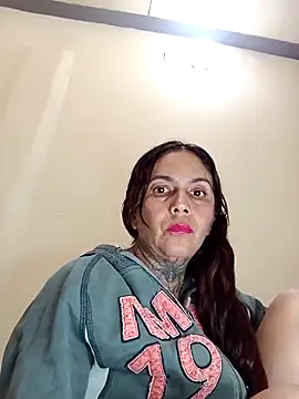 Dakary hot online show from 2, 10, 2025