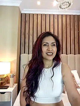 MonicaMoret online show from 18, 1, 2025
