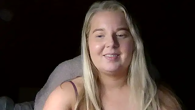 Snapshot of Jessica69G chatting on 1, 12, 2025 Jessica69G online show from 1, 12, 2025