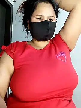 Snapshot of Tishani chatting on 17, 12, 2024 Tishani online show from 17, 12, 2024