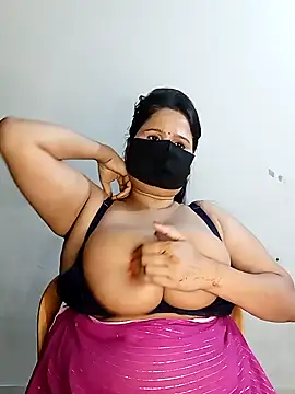 Snapshot of Tishani chatting on 26, 1, 2025 Tishani online show from 26, 1, 2025