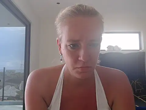 Snapshot of Wendysexyx chatting on 24, 10, 2025 Wendysexyx online show from 24, 10, 2025