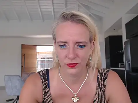 Snapshot of Wendysexyx chatting on 26, 10, 2025 Wendysexyx online show from 26, 10, 2025