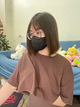 Snapshot of Baby_Claraa chatting on 4, 12, 2024 Baby Claraa online show from 4, 12, 2024