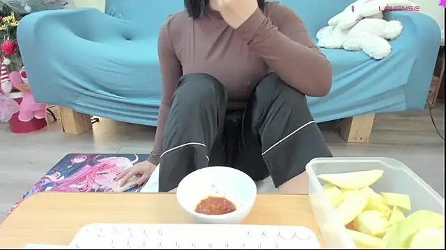 Snapshot of Baby_Claraa chatting on 27, 12, 2024 Baby Claraa online show from 27, 12, 2024